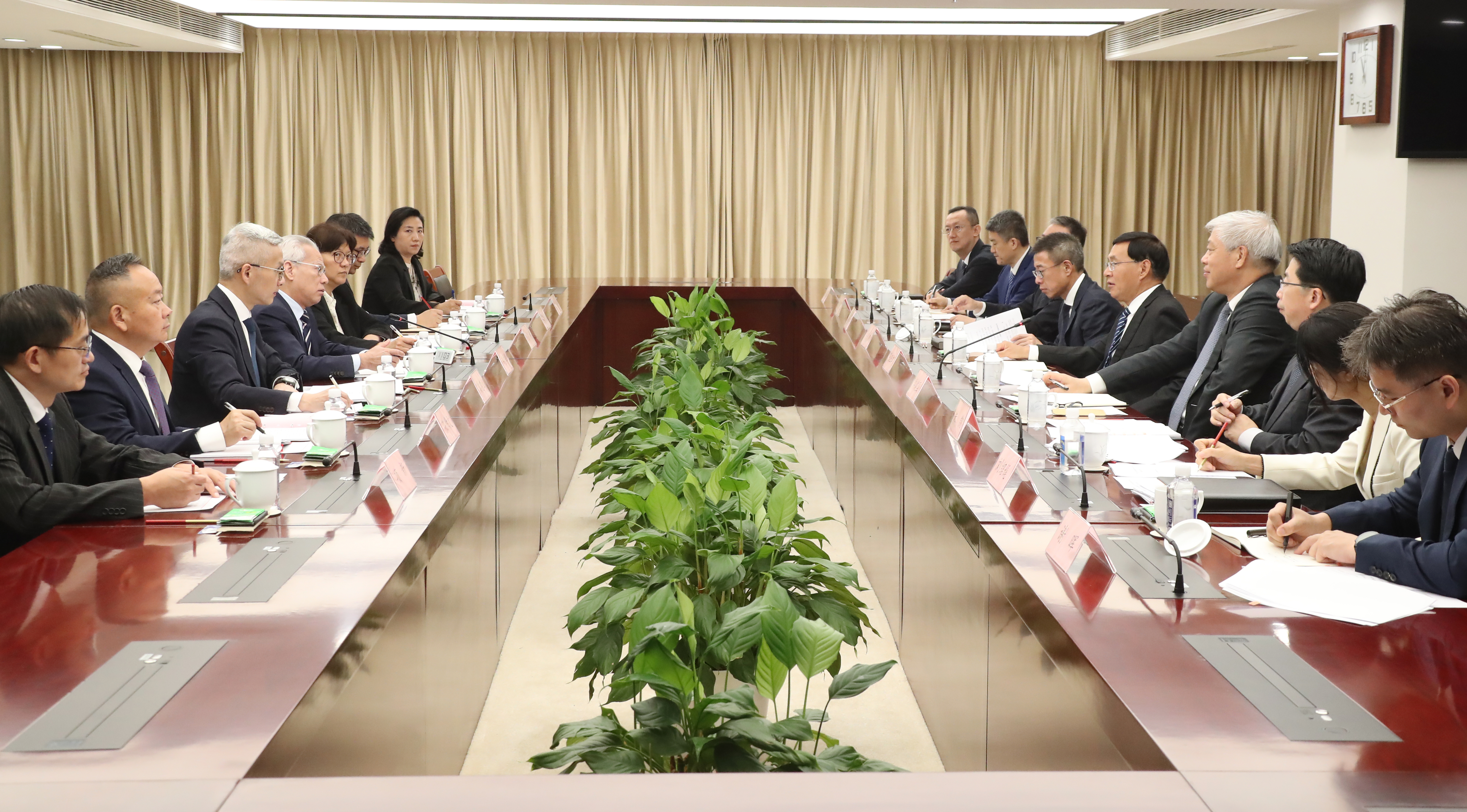 张玉卓、、、国资、、、央企、、、国资委、、、书记、、、主任、、、国企、、、企业刷新